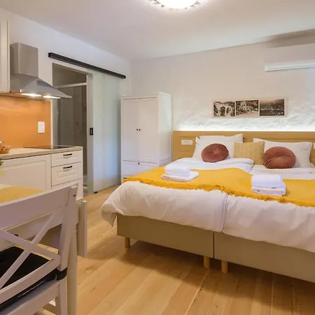 Frida's Old House Bled