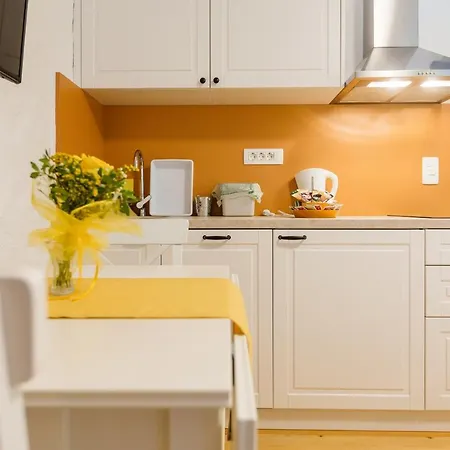 Frida's Old House * Bled