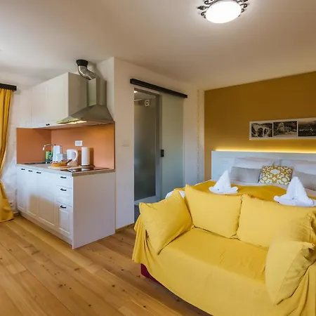 Frida's Old House Bled